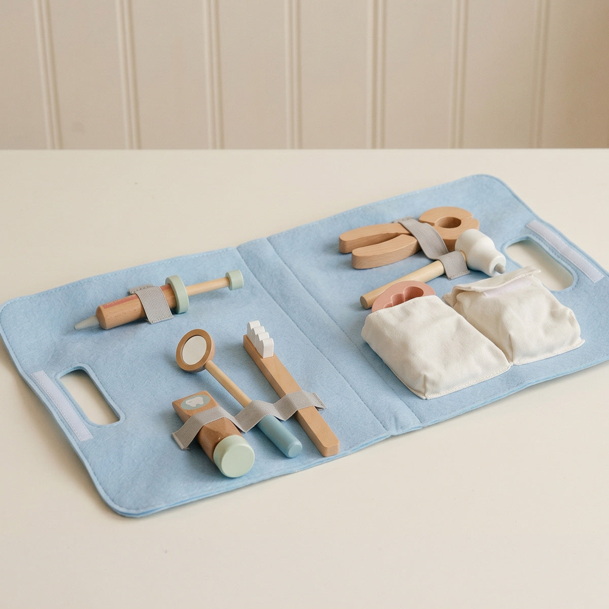 TOOKY TOY Dentist Set---TH647N