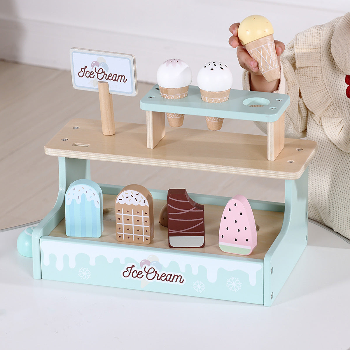 Ice Cream Shop---TJ119