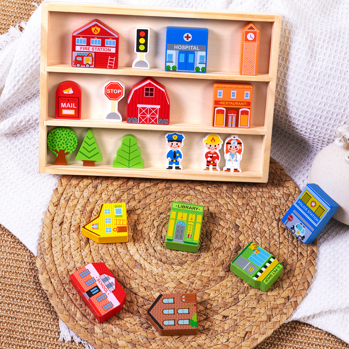 TOOKY TOY Town Play Set---TK144