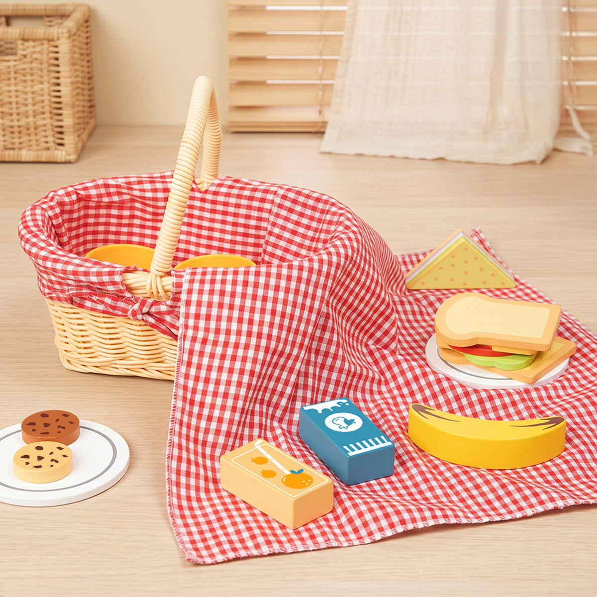 TOOKY TOY Picnic Basket---TK454
