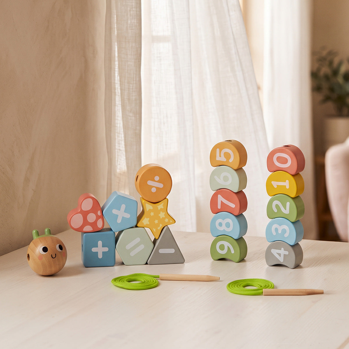TOOKY TOY Lacing Caterpillar---TY875N