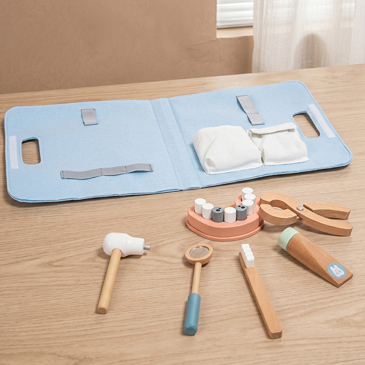 TOOKY TOY Dentist Set---TH647N
