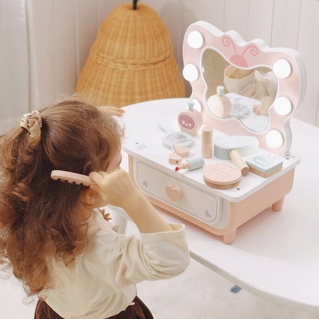TOOKYTOY Dressing Table - Butterfly---TP528