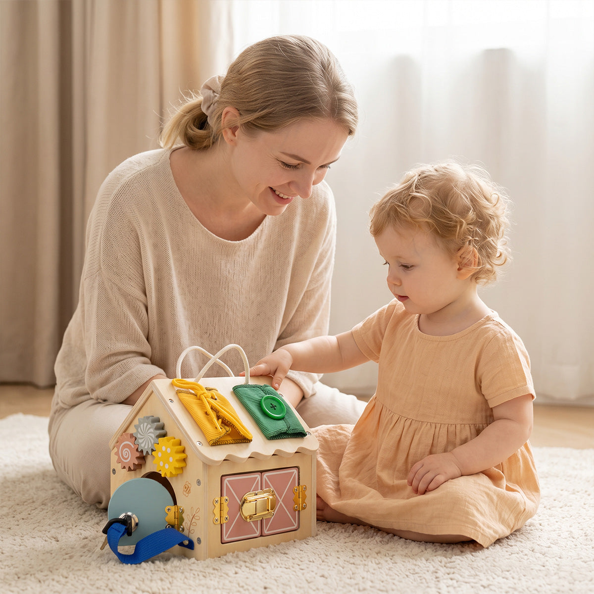TOOKY TOY Busy House - Small---TP550